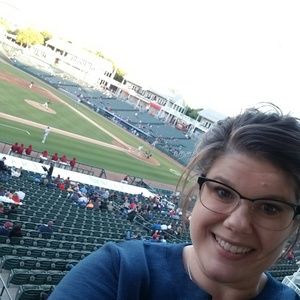 Meet your Posher, Kelley